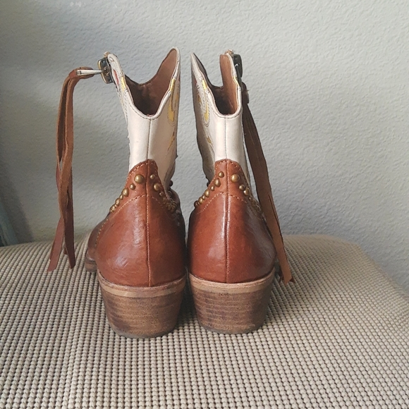 Sam Edelman "Shane" Western Boots - Picture 3 of 8